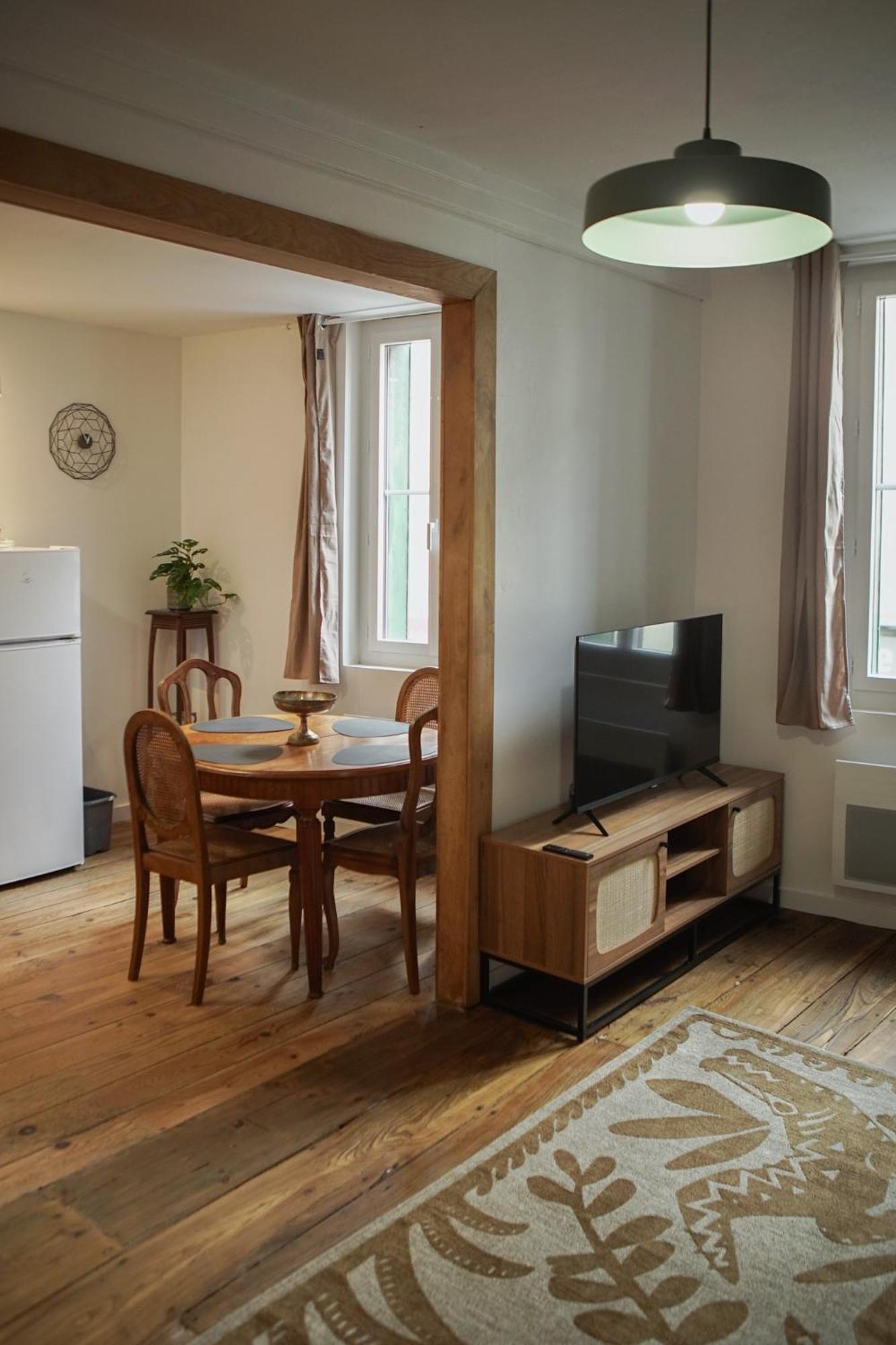Le Montarrouye Appartement Pour 2 A 6 Personnes 바네르드비고르 외부 사진